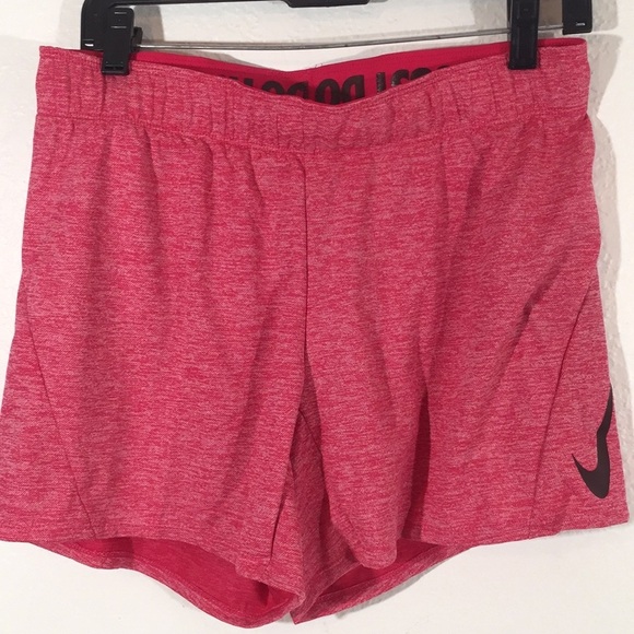 Nike Women's 5" 'Dry Attack' Training Shorts NEW - Picture 2 of 5